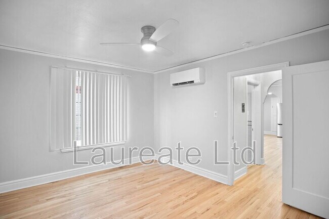 Building Photo - 1050 N Pearl St