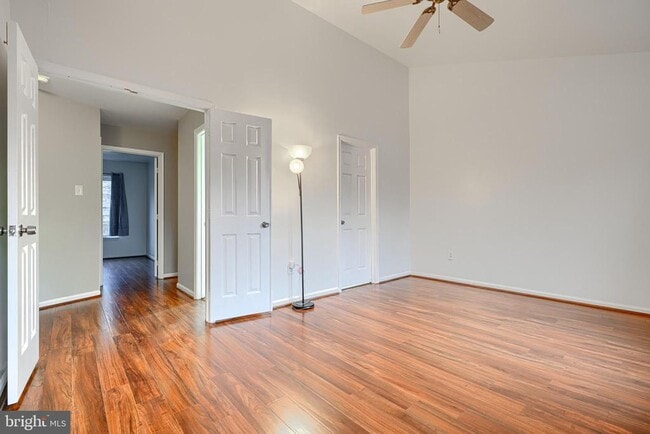 Building Photo - 309 Overlea Pl