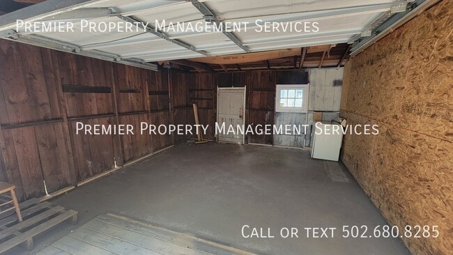 Building Photo - 642 Atwood St