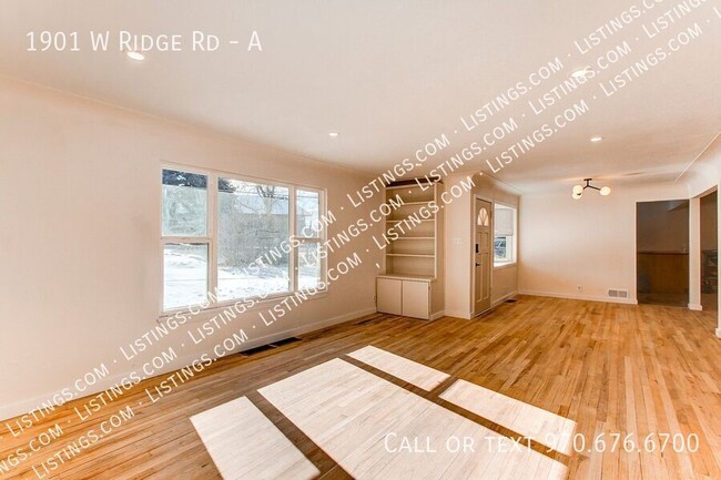 Building Photo - Charming & Spacious Home in Littleton