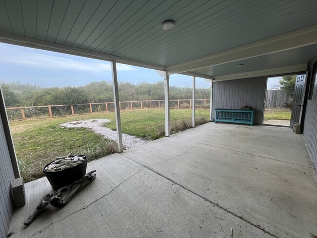 Building Photo - 373 Sand Dune Ave NW