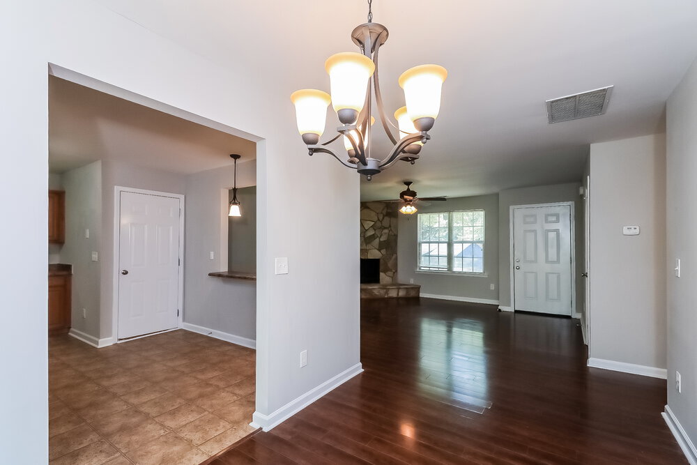 Building Photo - 4999 Galbraith Cir
