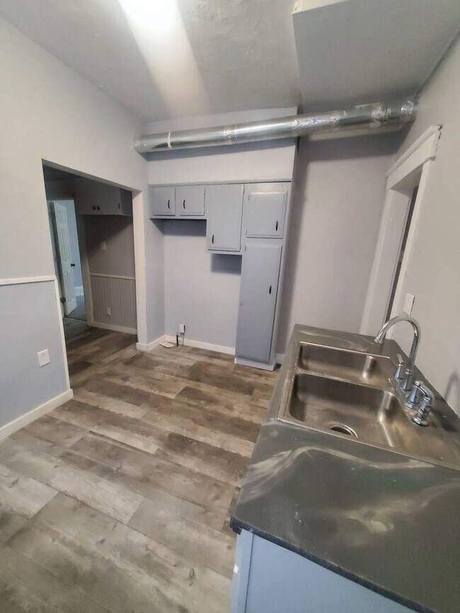 Building Photo - 8311 Decker Ave