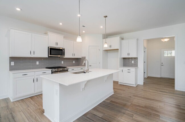 Building Photo - 19225 Yellow Birch Dr