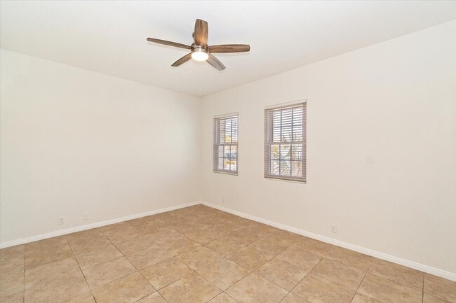 Junior Suite - 69457 Turnberry Ct