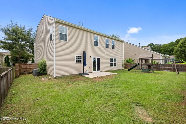 Building Photo - 305 Frida Rd