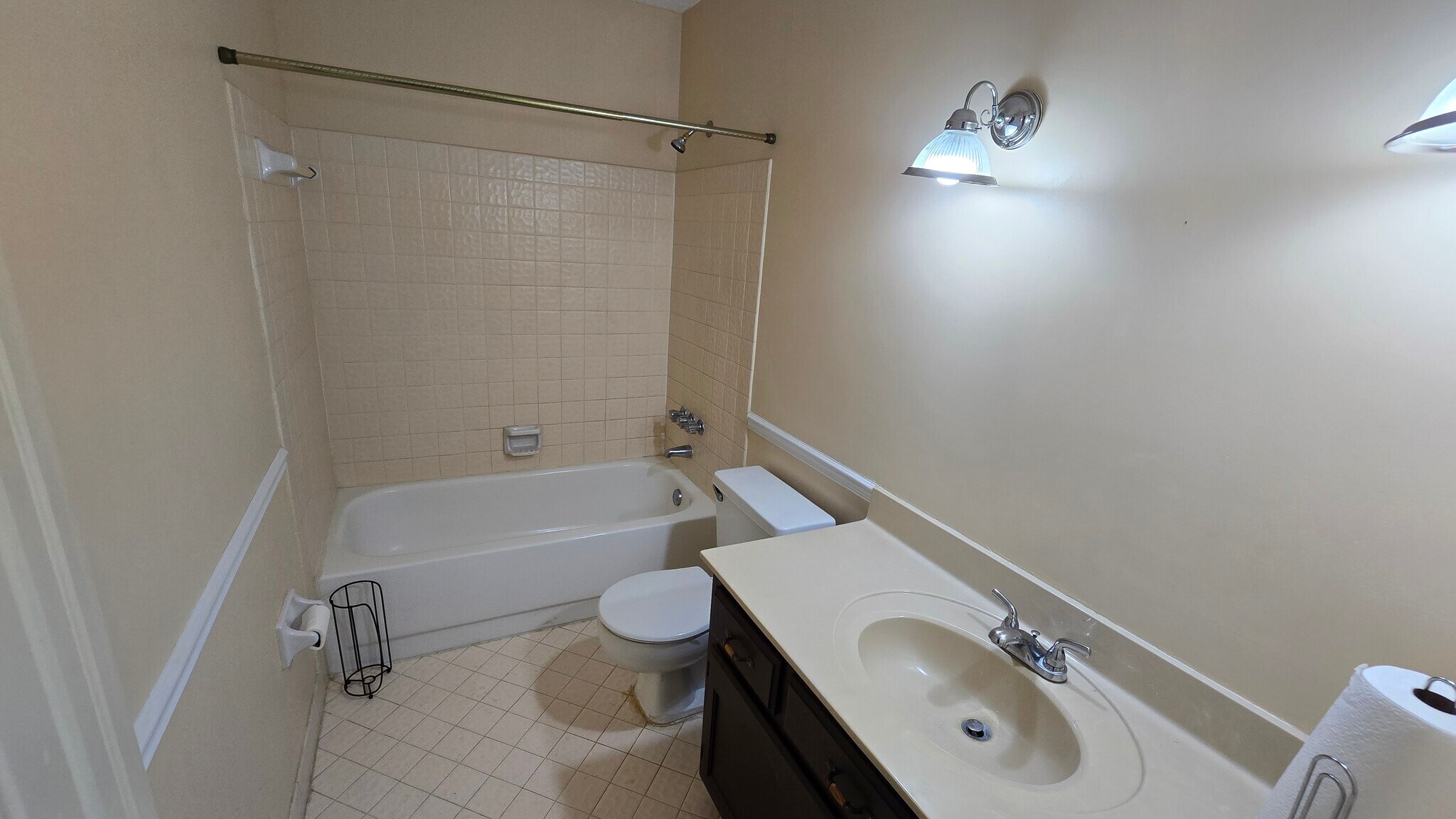 Building Photo - 1388 Hardwood Trl