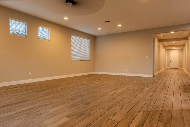 Building Photo - 9701 E Spiral Ave