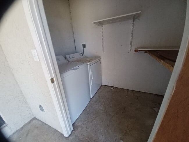 Building Photo - 17382 W Carnegie Cir