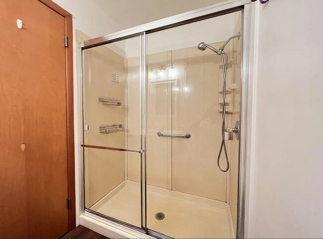 Building Photo - 2916 Johnson Ave NW