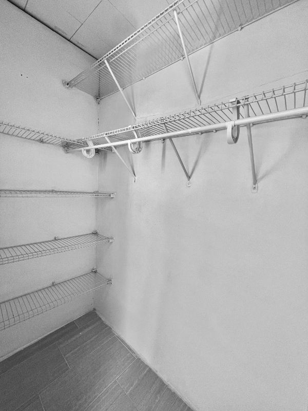 Building Photo - 1005 Vine St