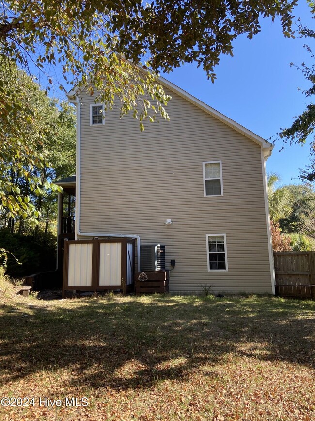 Building Photo - 311 Cape Lookout Loop