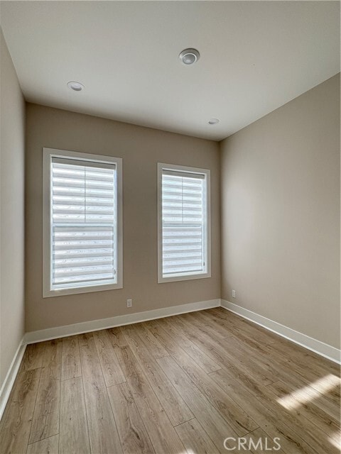 Building Photo - 160 Longden