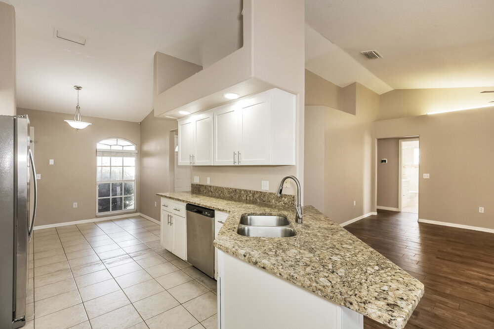 Building Photo - 7742 Ashford Dr