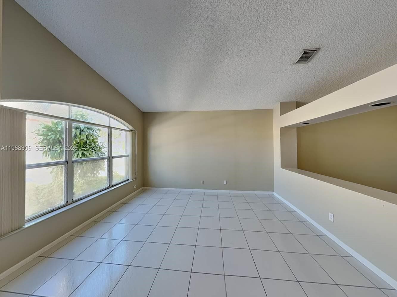 Building Photo - 1495 SW 105th Ave