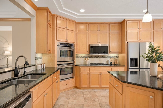 Building Photo - 10855 Falling Water Ln