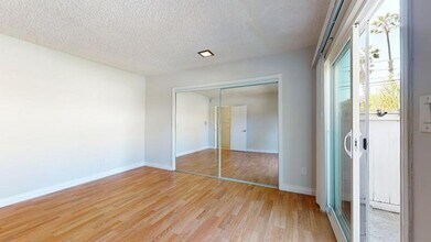 Building Photo - 2611 Ocean Ave