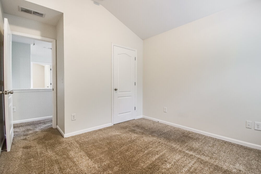 Building Photo - 464 Lobdale Falls Dr