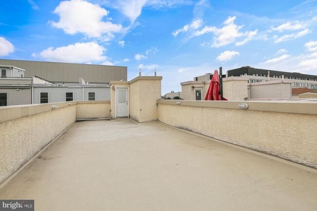 Building Photo - 1644 N 2nd St