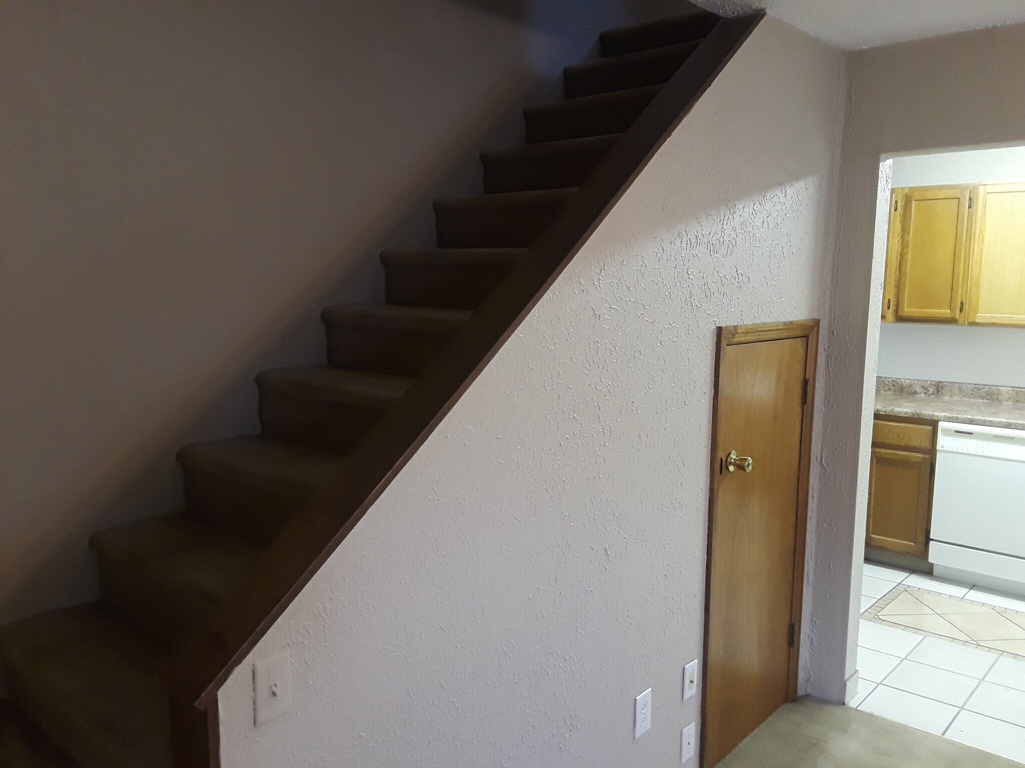 Unit 1 Stairway - 1913 6th Ave