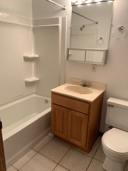 Building Photo - 4404 Markle Rd