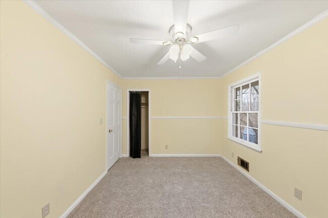 Building Photo - 8435 Campbellton Fairburn Rd