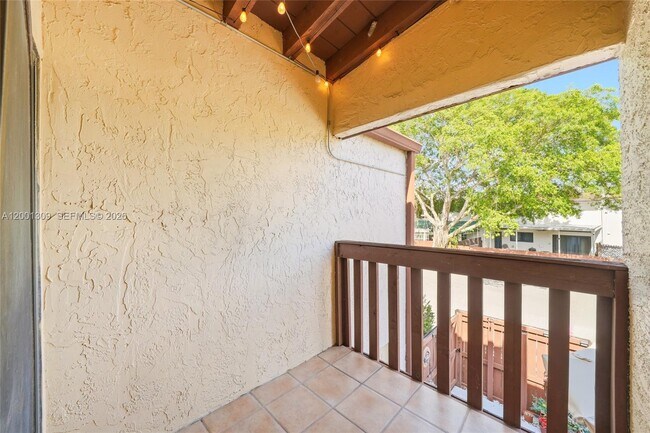 Building Photo - 6704 SW 114th Pl