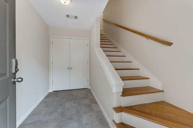 Building Photo - 4206 Law St