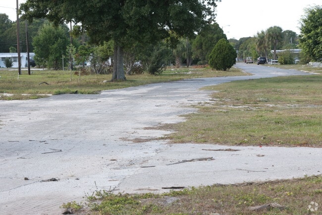 Primary Photo - 1159 Clearwater-Largo Rd