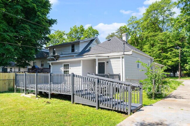 Building Photo - 4013 S 2nd St