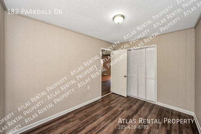 Building Photo - 182 Parkdale Dr