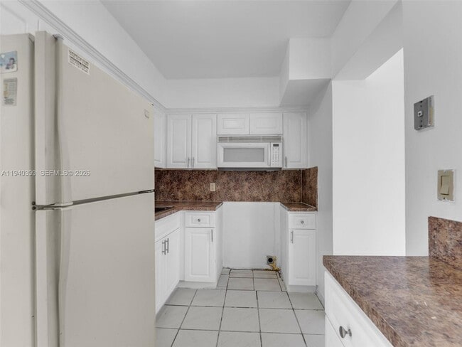 Building Photo - 1811 SW 97th Terrace