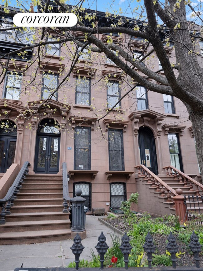 Primary Photo - 75 Willoughby Ave