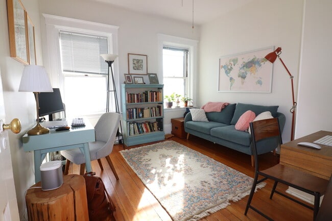 Building Photo - 551 Brookline Ave