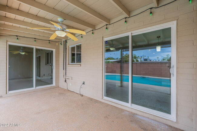 Building Photo - 1320 E Orchid Ln