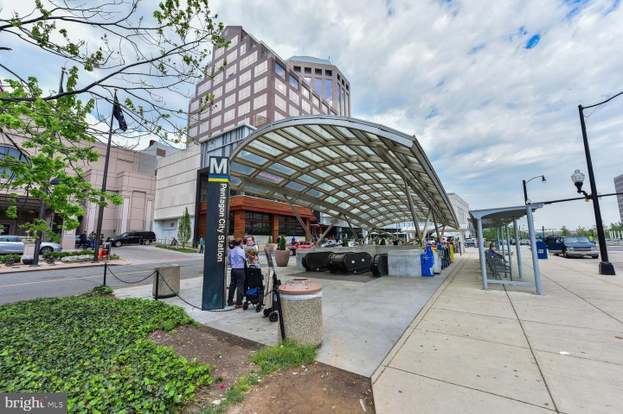 Building Photo - 1300 S Arlington Ridge Rd