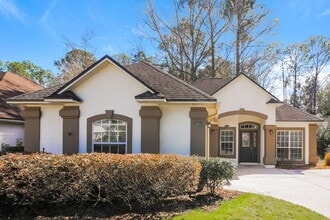 Building Photo - 3004 Santee Pl