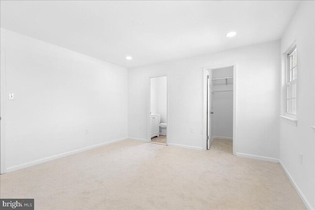 Building Photo - 239 Nottoway St SE