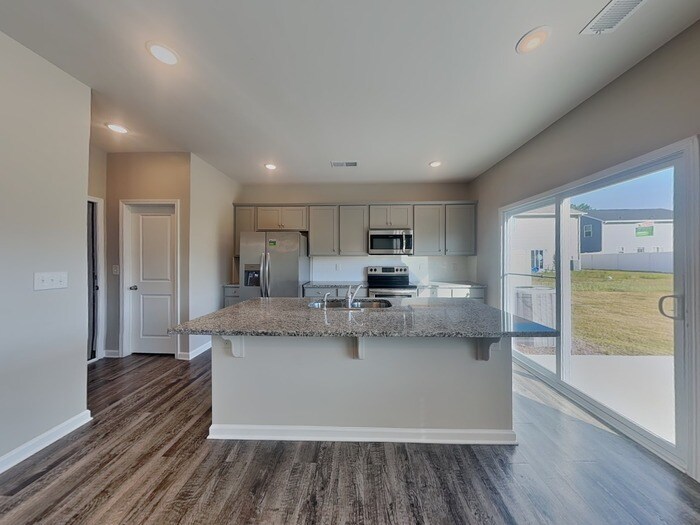 Building Photo - 1041 Cloverdale CT