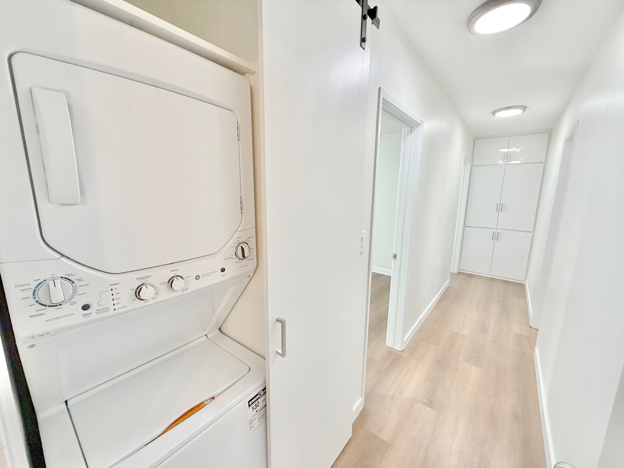 Building Photo - 231 California Ave