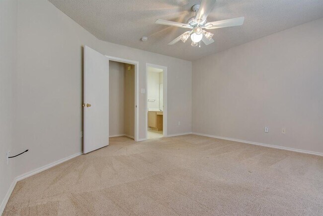 Building Photo - 507 Blueberry Hill Ln