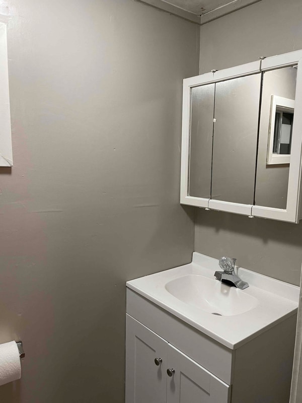 Building Photo - 54 Kendall Ln