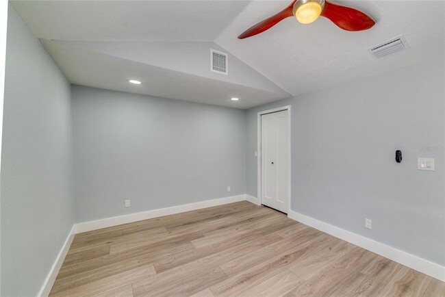 Building Photo - 15722 GardenSide Ln
