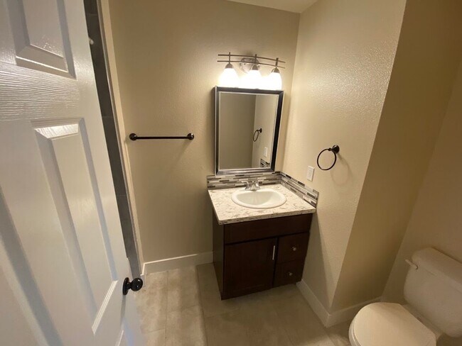 Building Photo - 4013 Andedon Cir