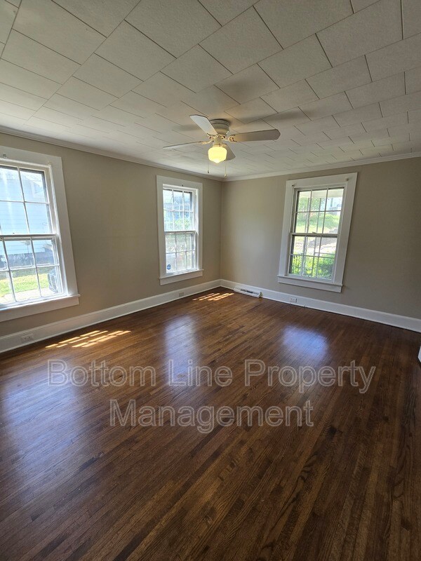 Building Photo - 184 Cabarrus Ave E