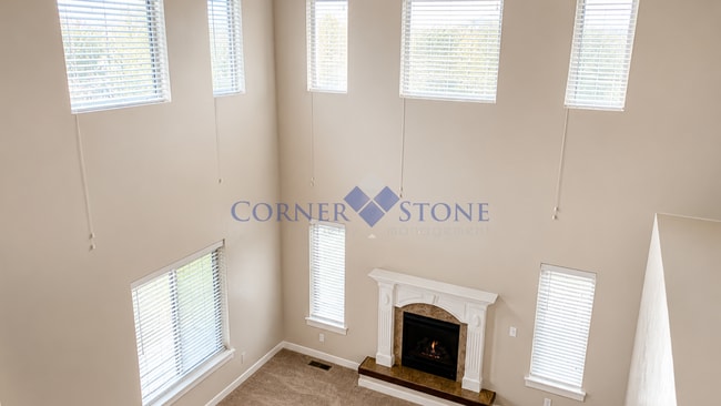 Building Photo - Amazing Home Meridian Home with Community Pool!