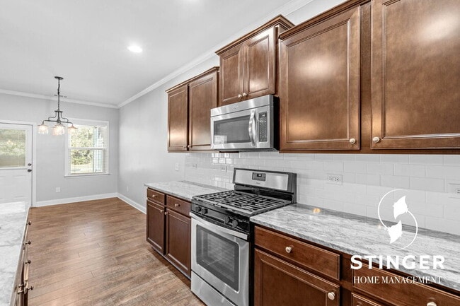 Building Photo - 22 Burley Ln