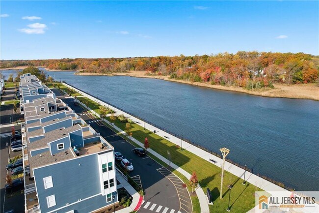 Building Photo - 4 Barton Ave