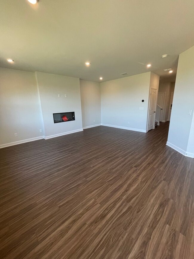 Building Photo - Introducing a stunning home