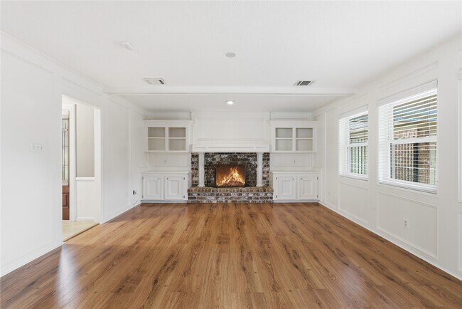 Building Photo - 12635 Ivyforest Dr